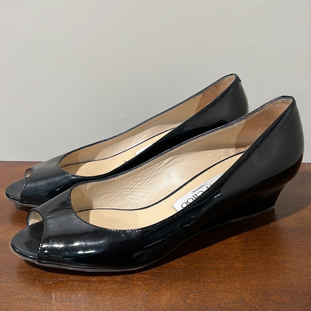 Jimmy Choo Patent Leather Pump Heel Size 38 1/2 U.S. 7 1/2 Apox. - Picture 9 of 15